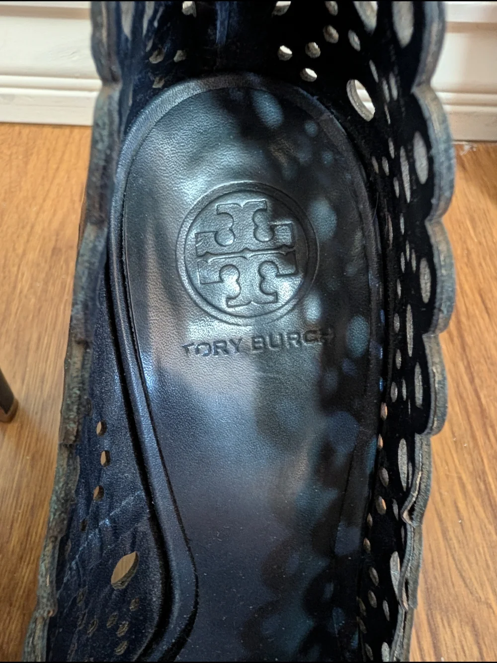 Black Laser-Cut Women's Pumps - Tory Burch